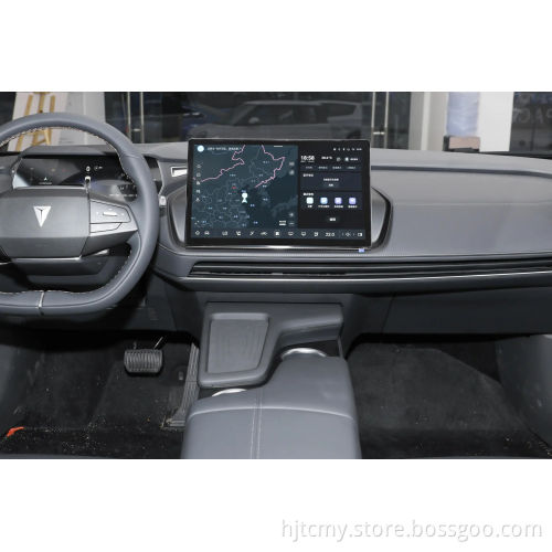 Changan Deep Blue SL03 CLTC 515 km Tempo di ricarica rapida 0,42 ore Nuovo stile Electric Car